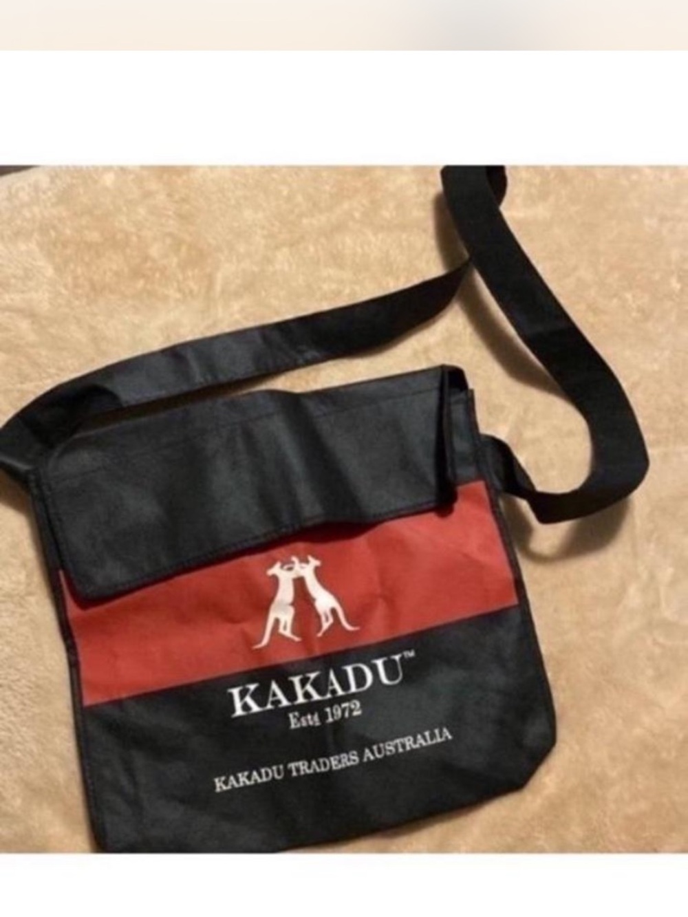 Kakadu Black & Red Messenger Crossbody Bag